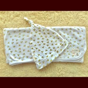 Burt’s Bees organic baby blanket and hat
